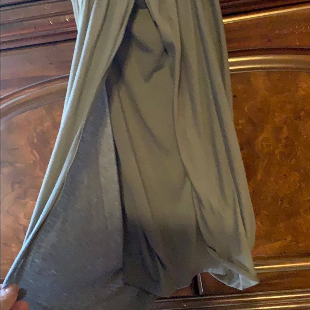 Women’s grey top! - Picture 2 of 2